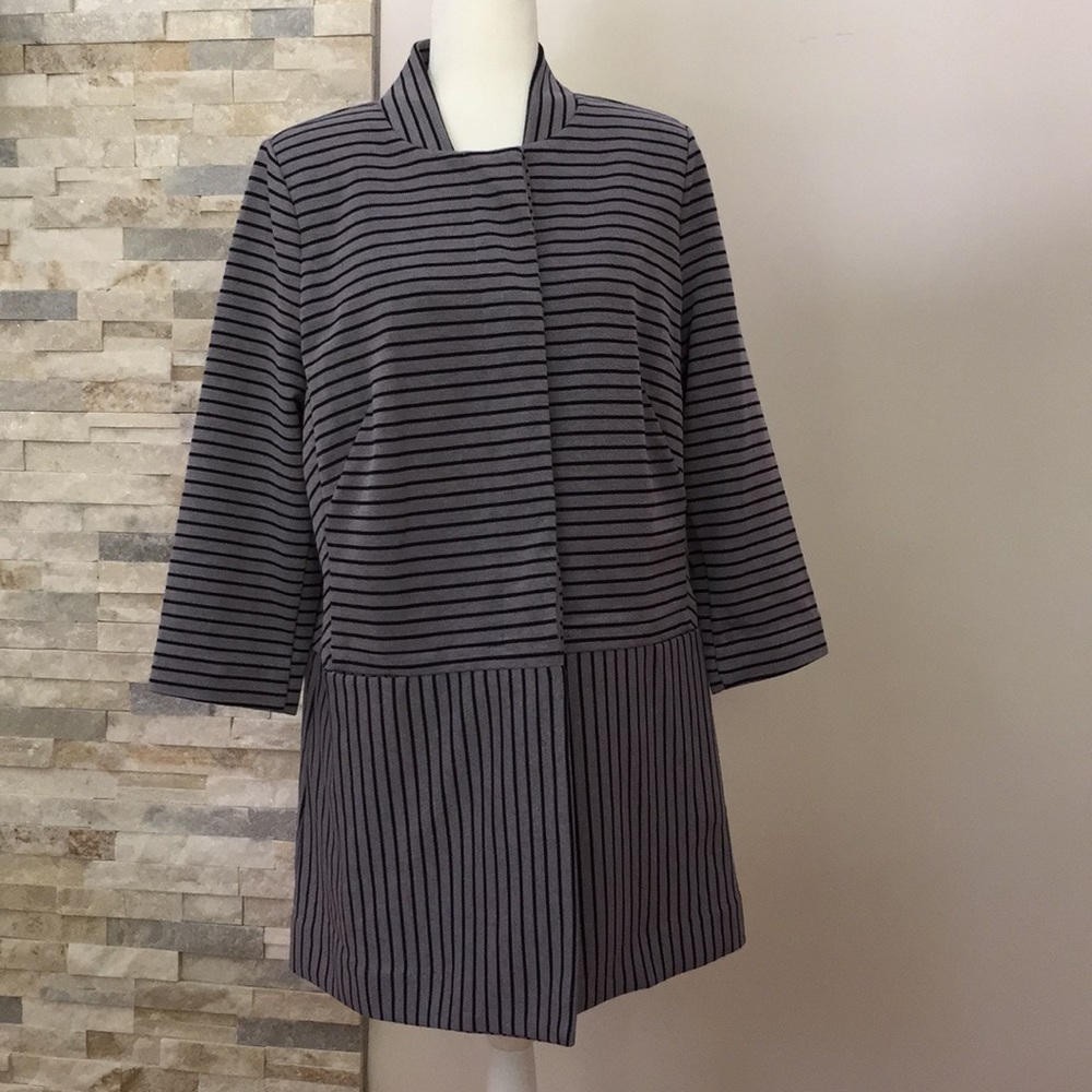 CAbi Car Coat size L